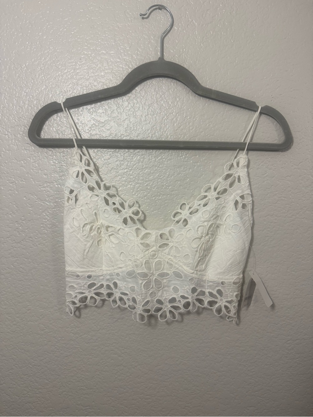 Intimately by Free People FP One White Floral Lace Cropped Cami Bralette - Picture 1 of 16